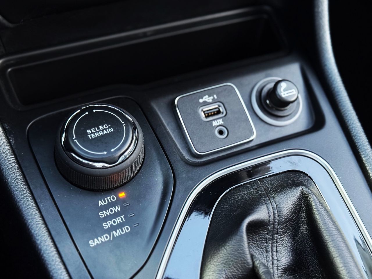 Foto Jeep Cherokee 31