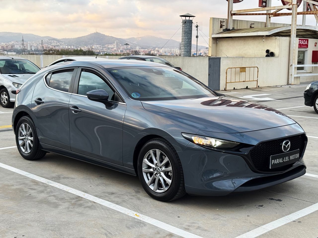 Foto Mazda Mazda3 1