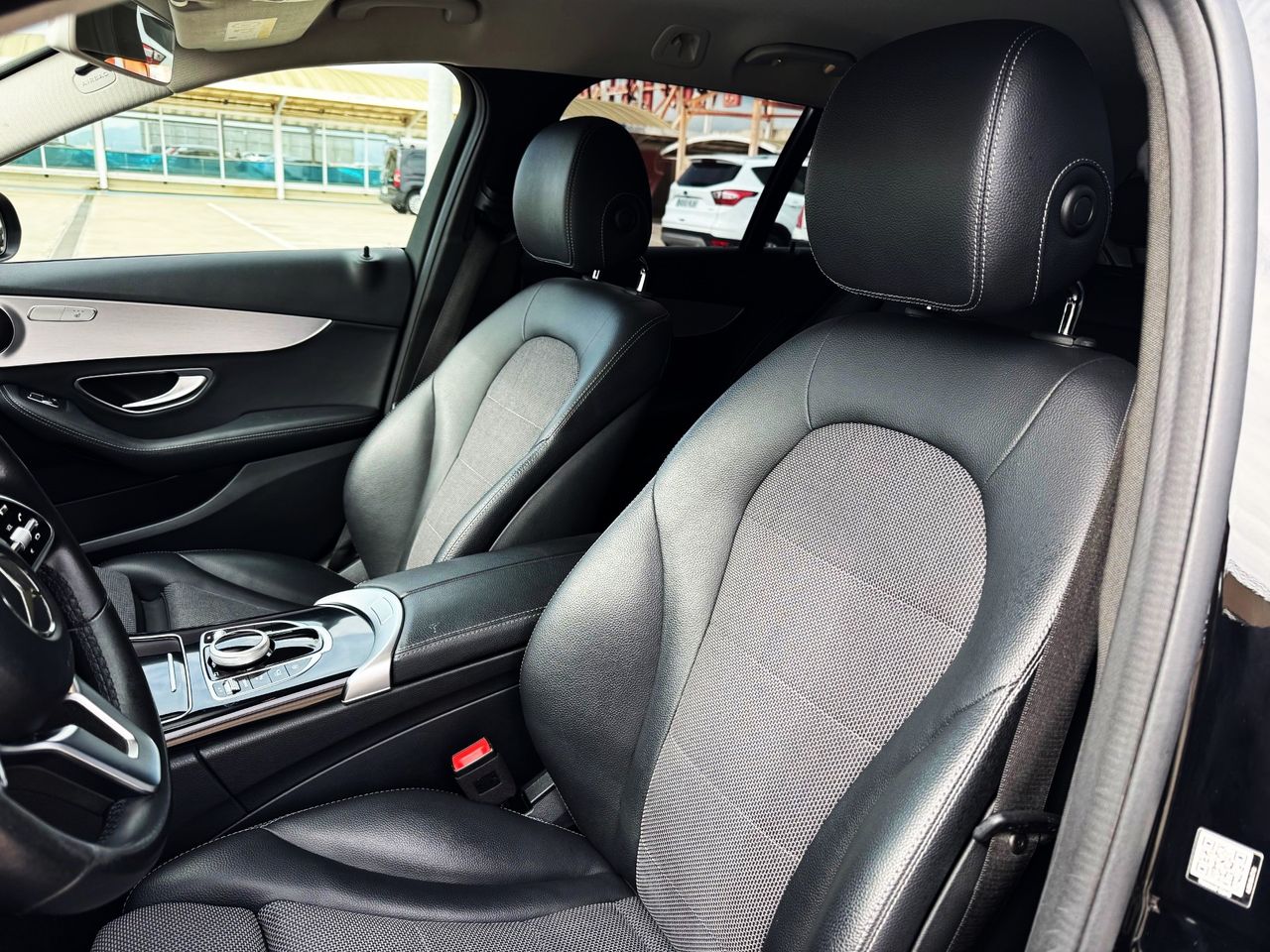 Foto Mercedes-Benz Clase C 4