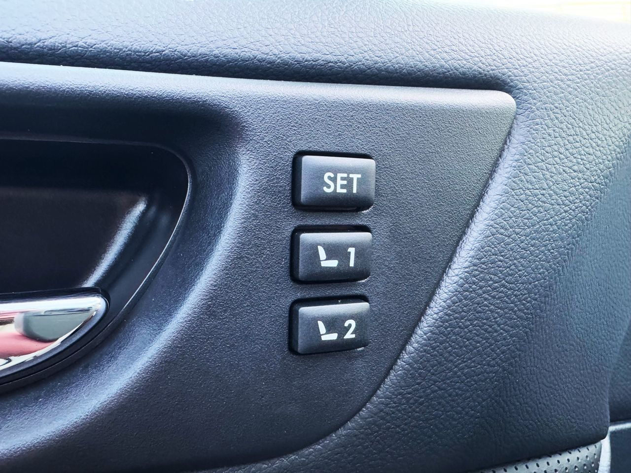 Foto Subaru Outback 16