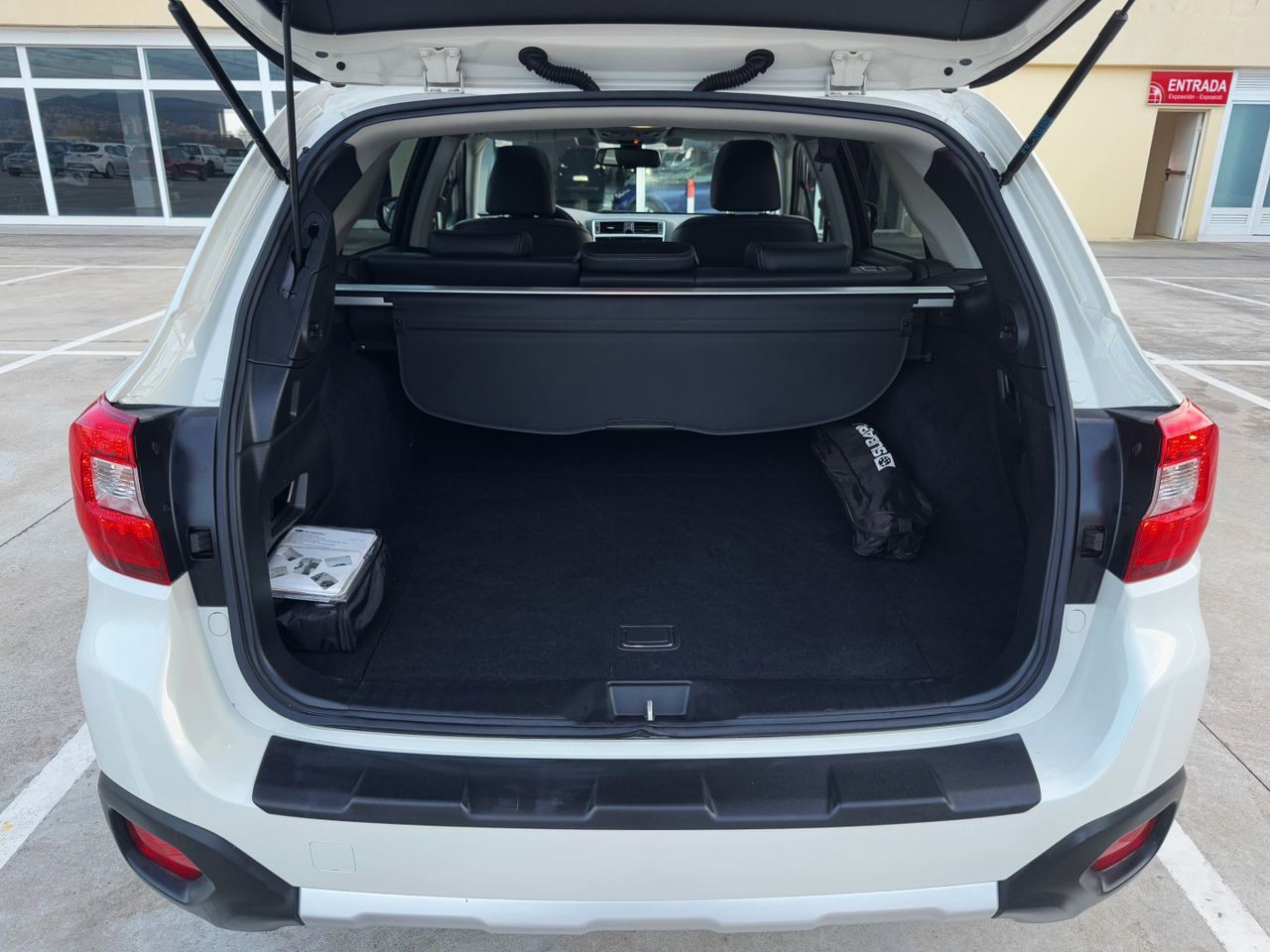 Foto Subaru Outback 38