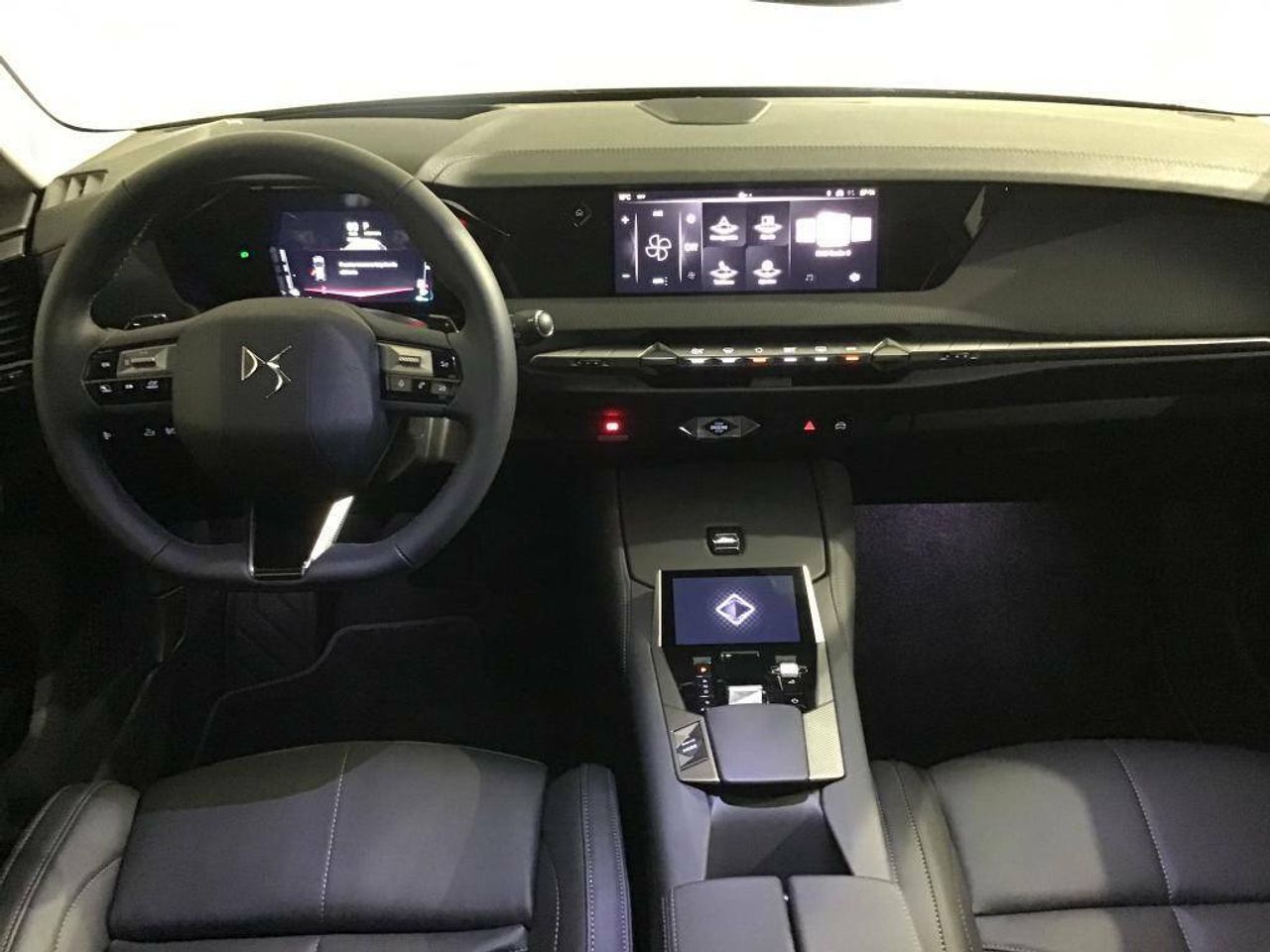 Foto DS Automobiles DS 4 8