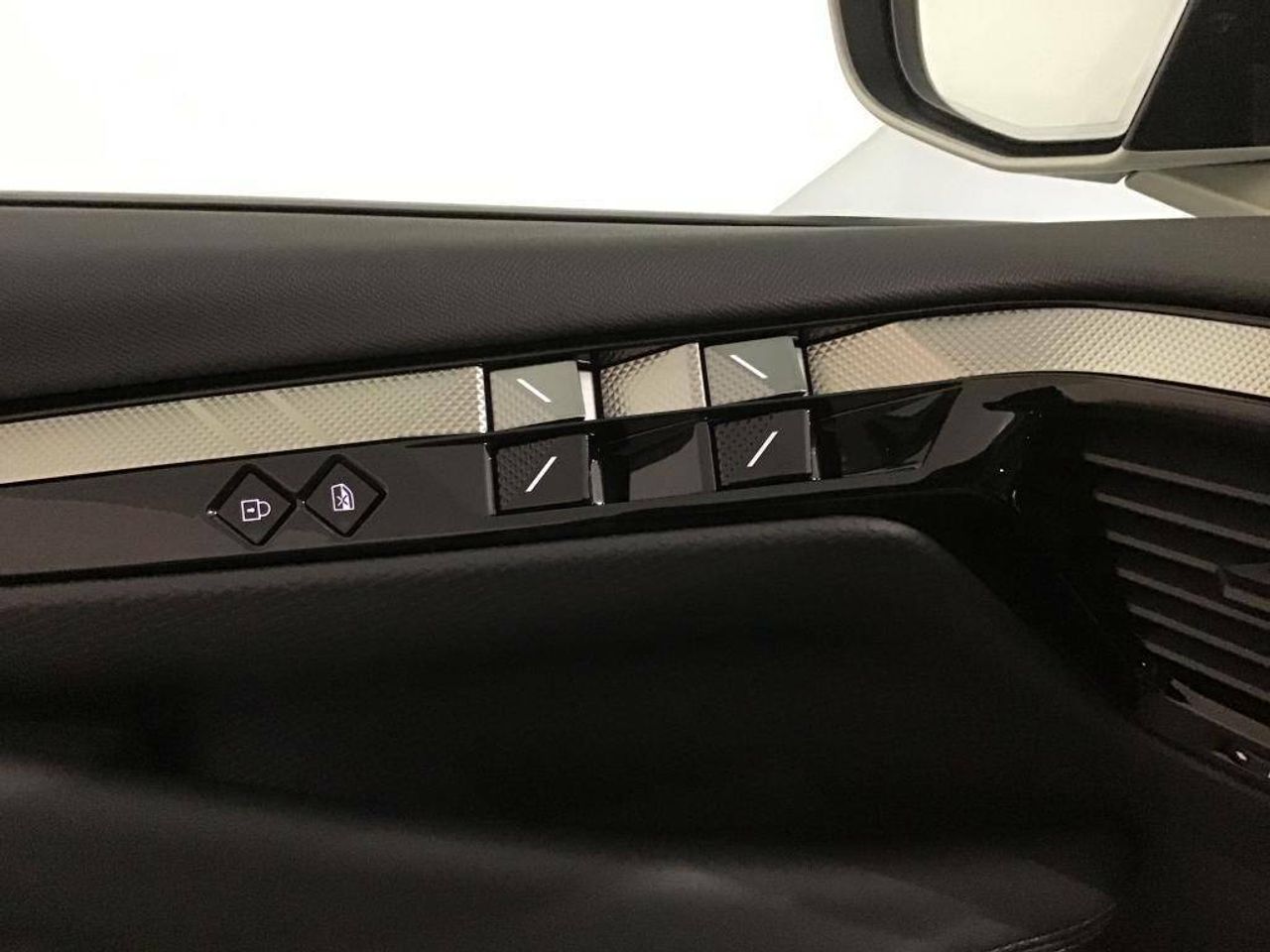 Foto DS Automobiles DS 4 23