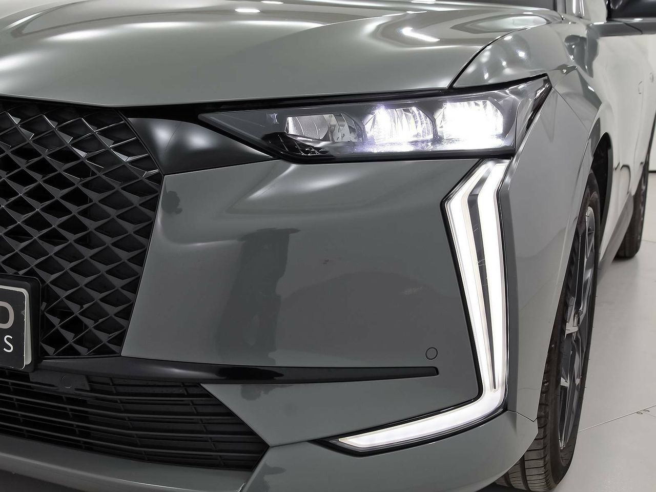 Foto DS Automobiles DS 4 18