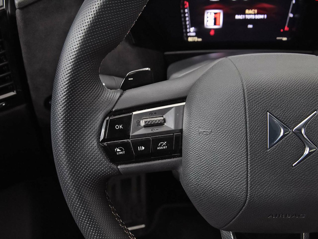 Foto DS Automobiles DS 4 25