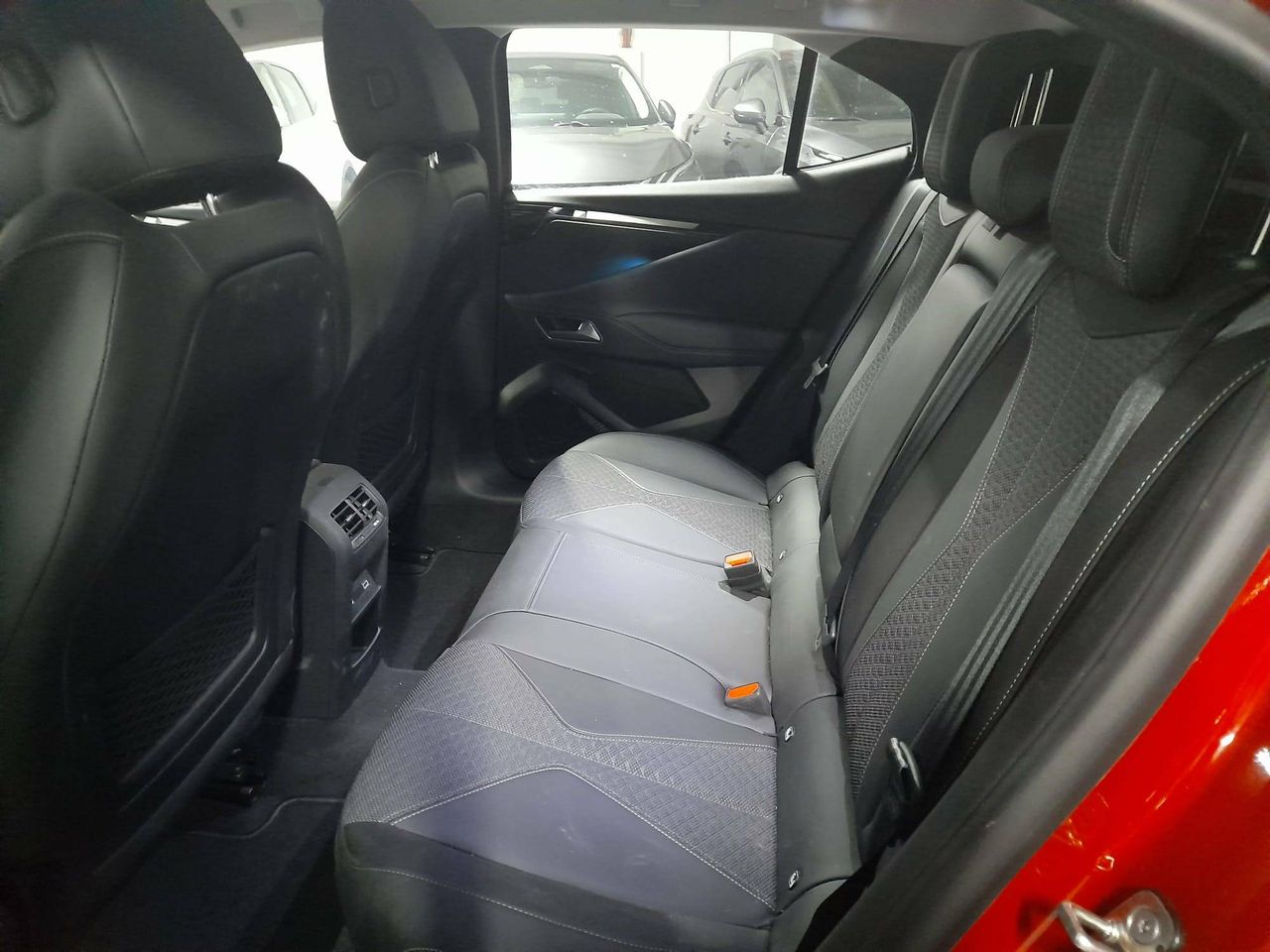 Foto DS Automobiles DS 4 10