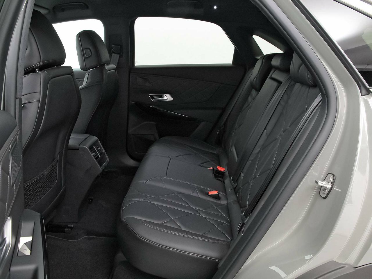Foto DS Automobiles DS 7 11