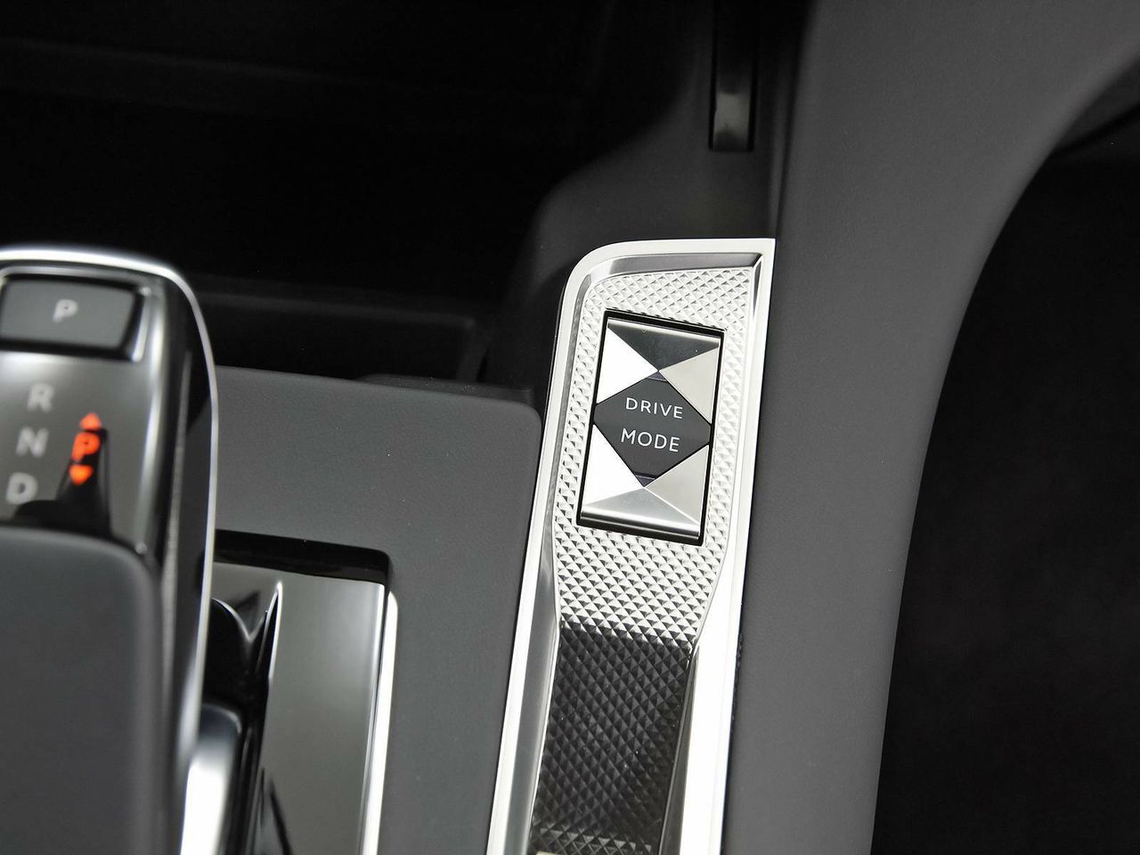 Foto DS Automobiles DS 7 40
