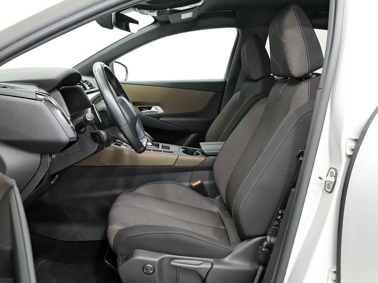 Foto DS Automobiles DS 7 11