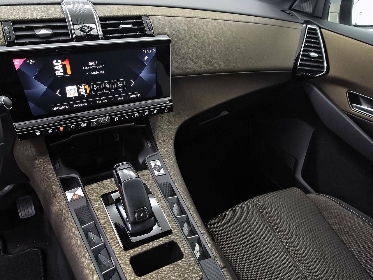 Foto DS Automobiles DS 7 20