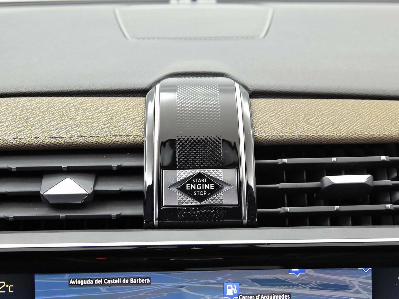 Foto DS Automobiles DS 7 27