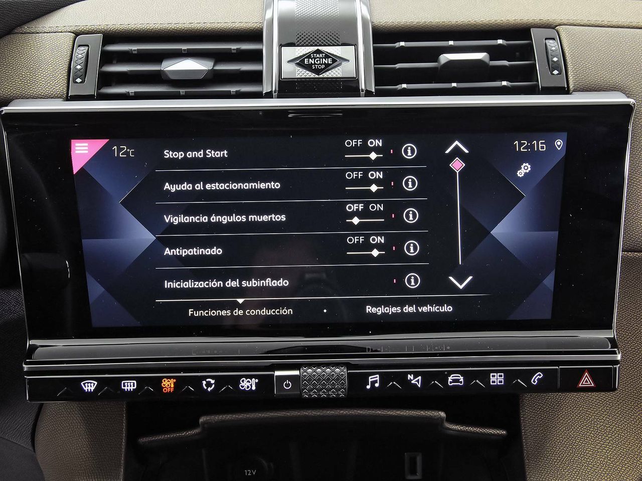 Foto DS Automobiles DS 7 30