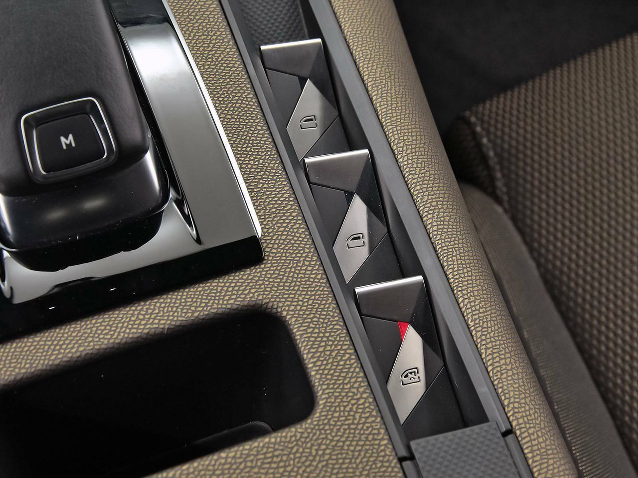 Foto DS Automobiles DS 7 35