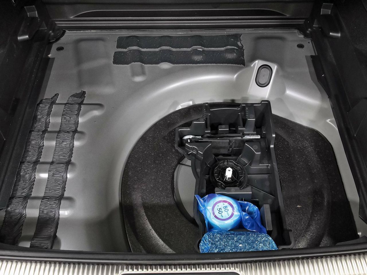Foto DS Automobiles DS 7 37