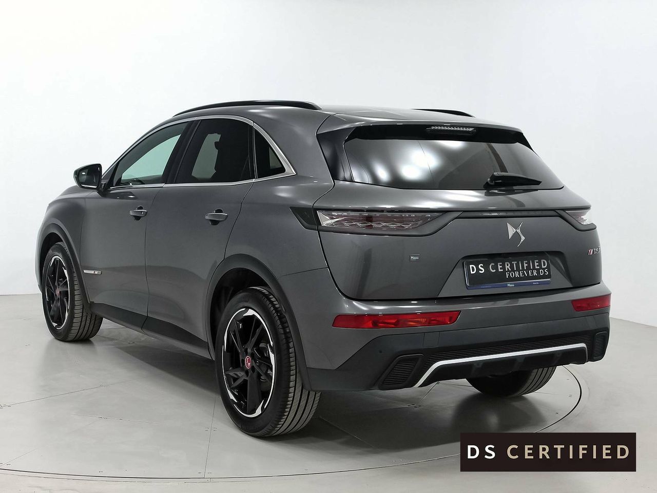 Foto DS Automobiles DS 7 7