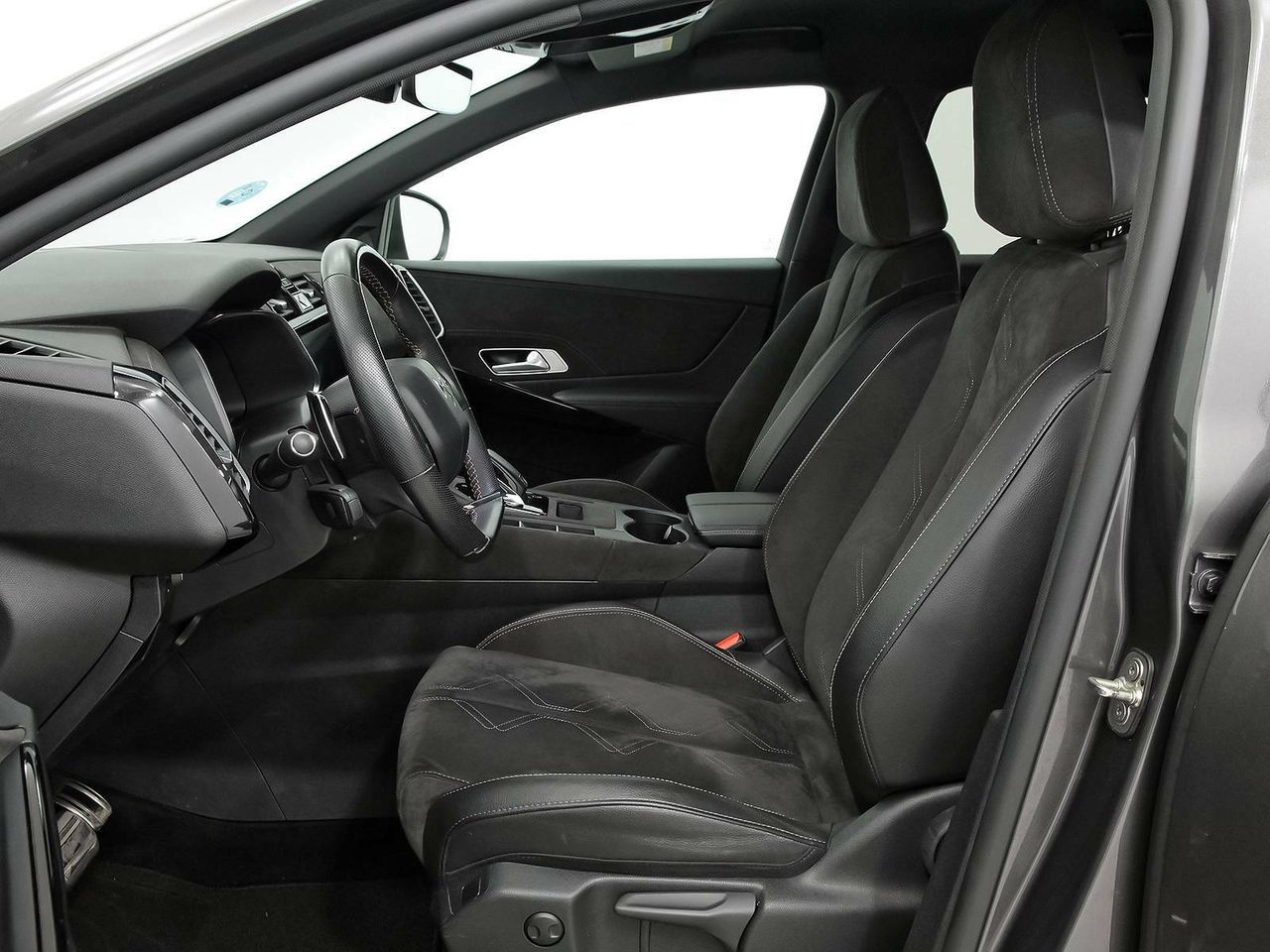 Foto DS Automobiles DS 7 11