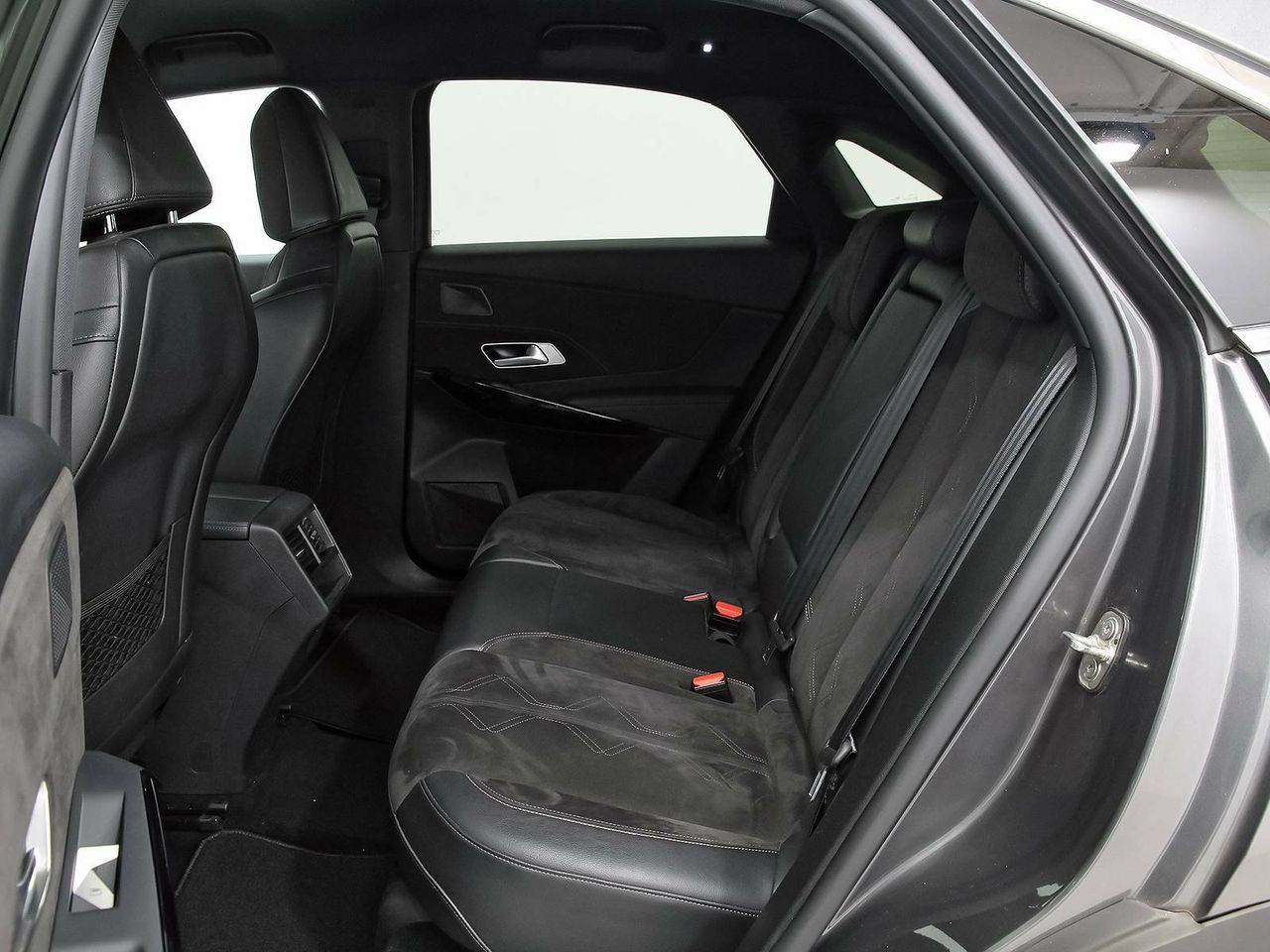 Foto DS Automobiles DS 7 12