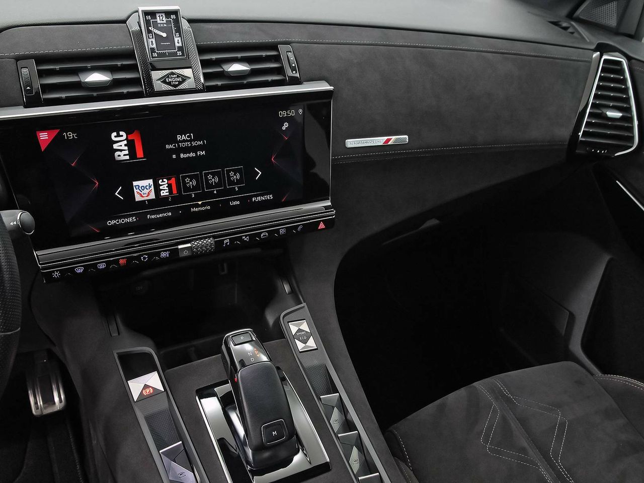 Foto DS Automobiles DS 7 18