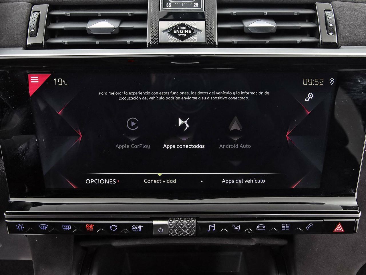 Foto DS Automobiles DS 7 26