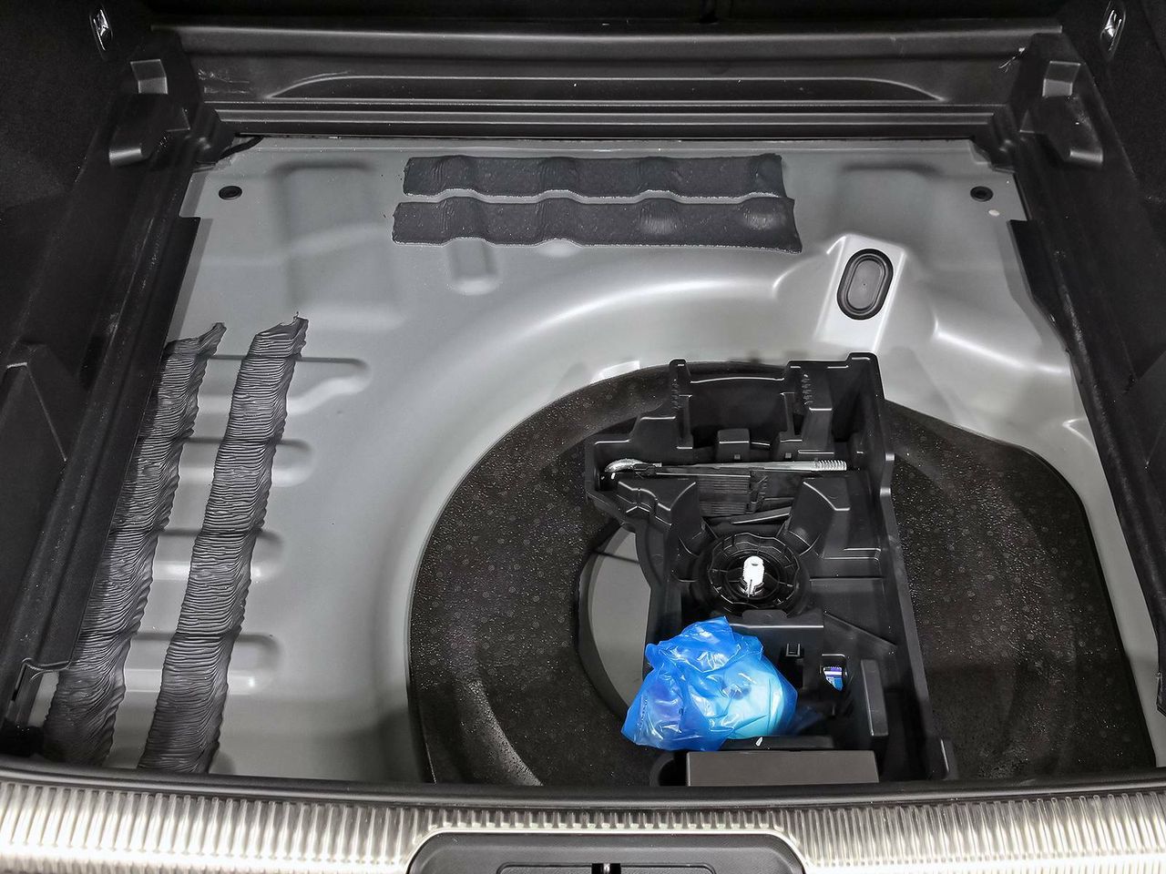 Foto DS Automobiles DS 7 34