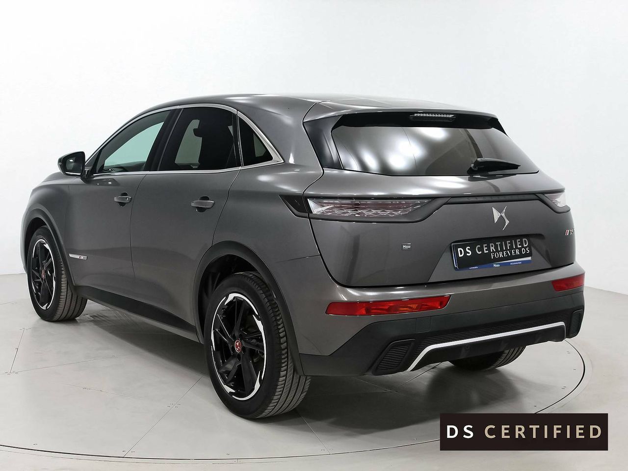 Foto DS Automobiles DS 7 7