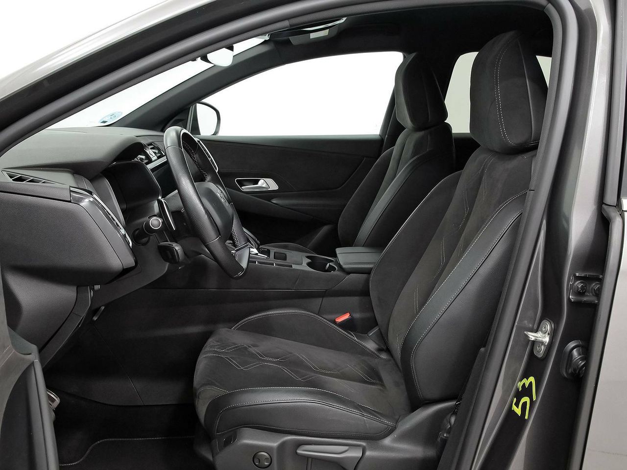 Foto DS Automobiles DS 7 11