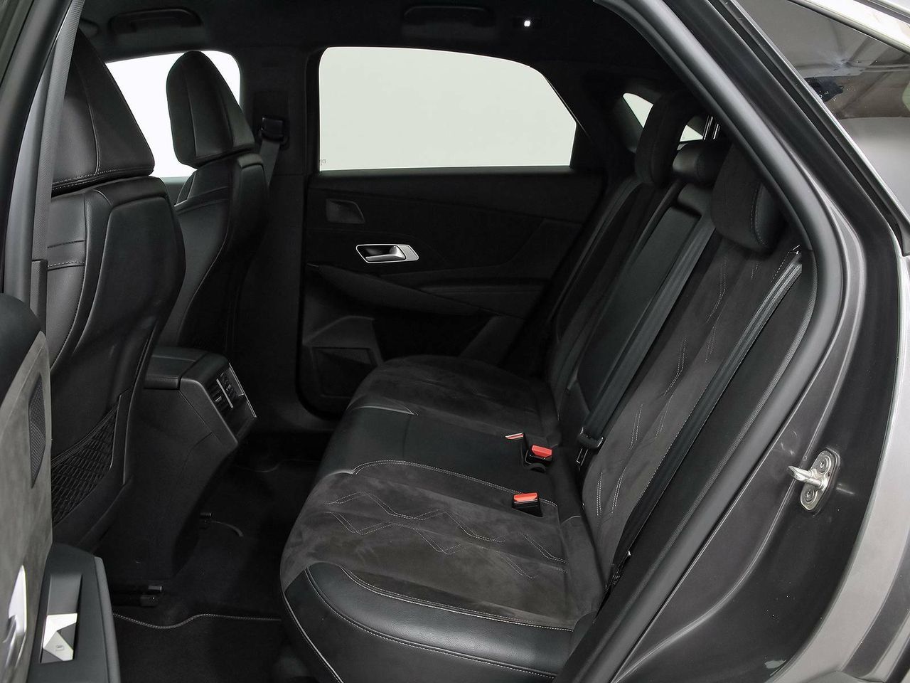 Foto DS Automobiles DS 7 12