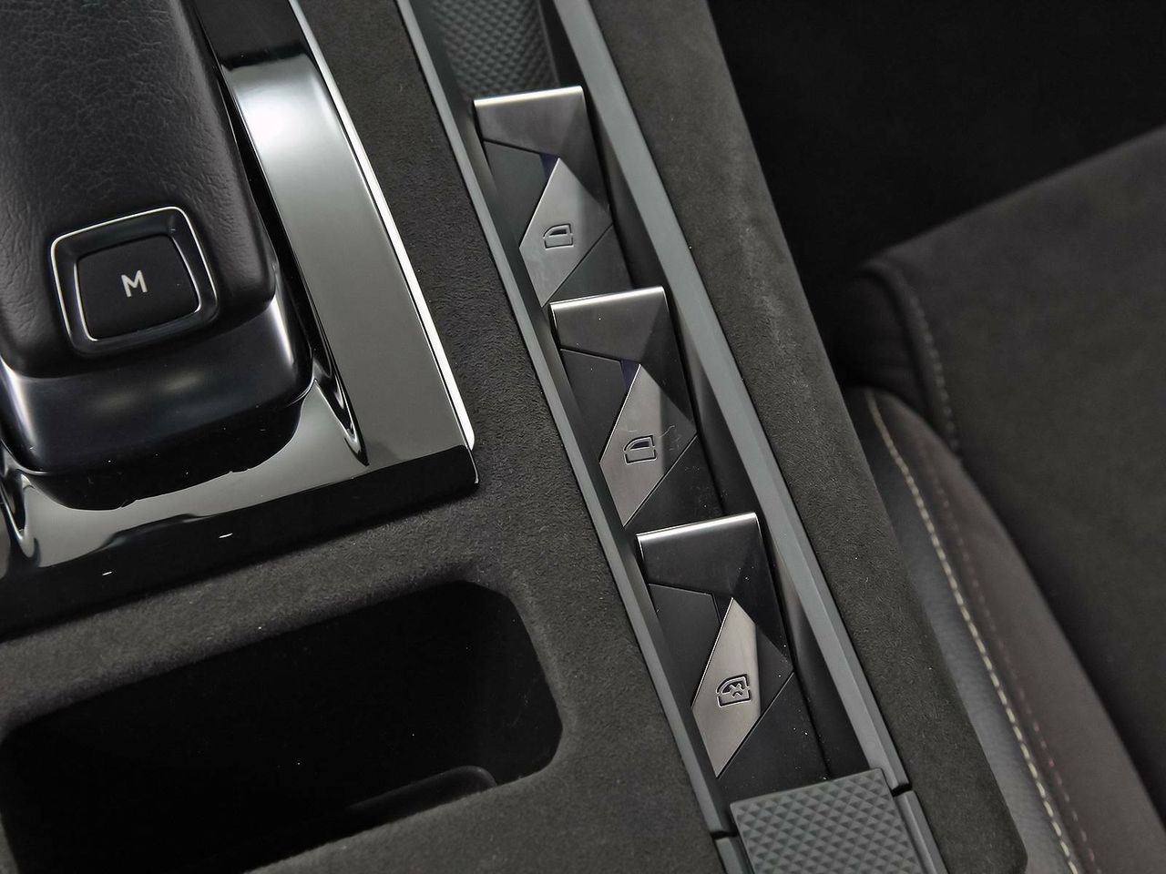 Foto DS Automobiles DS 7 34