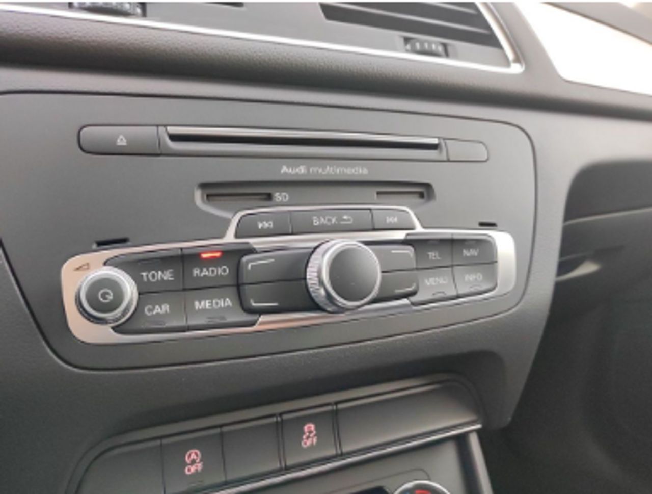 Foto Audi Q3 12