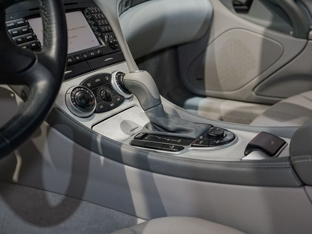 Foto Mercedes-Benz Clase SL 36