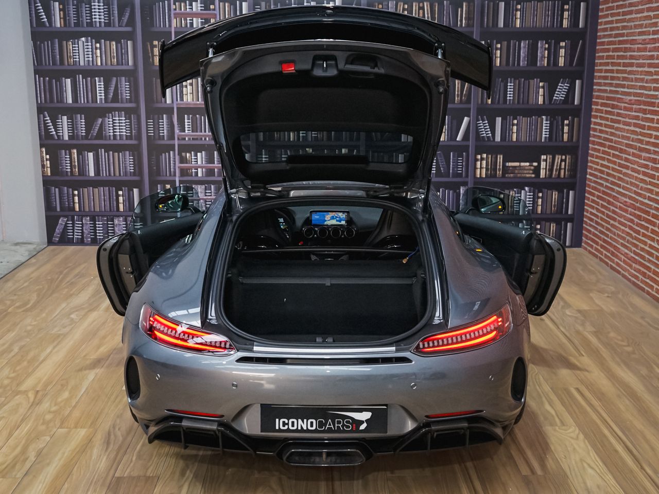Foto Mercedes-Benz AMG GT 15