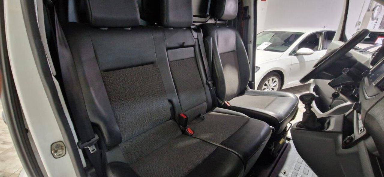 Foto Peugeot Expert 16