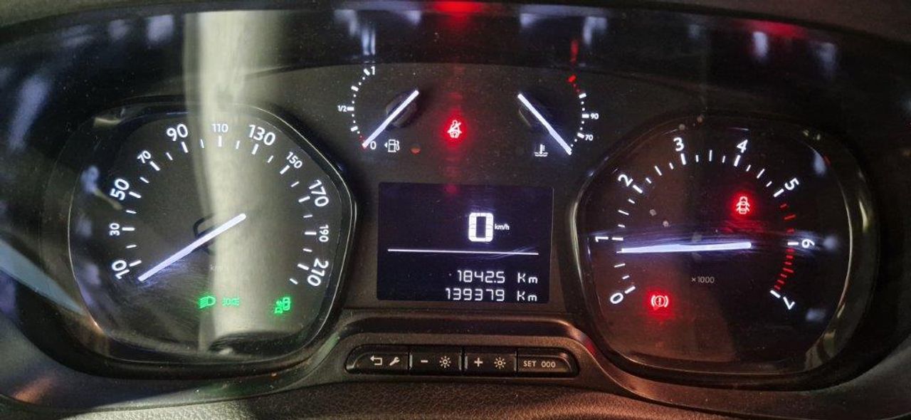 Foto Peugeot Expert 19
