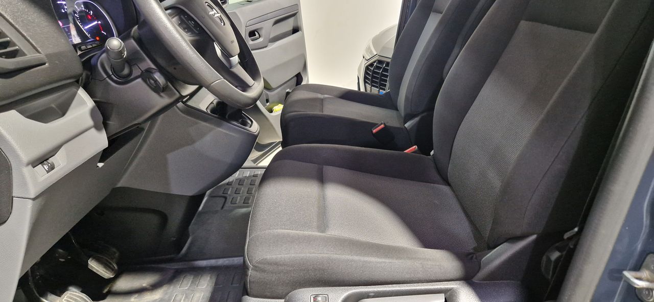 Foto Opel Vivaro 15