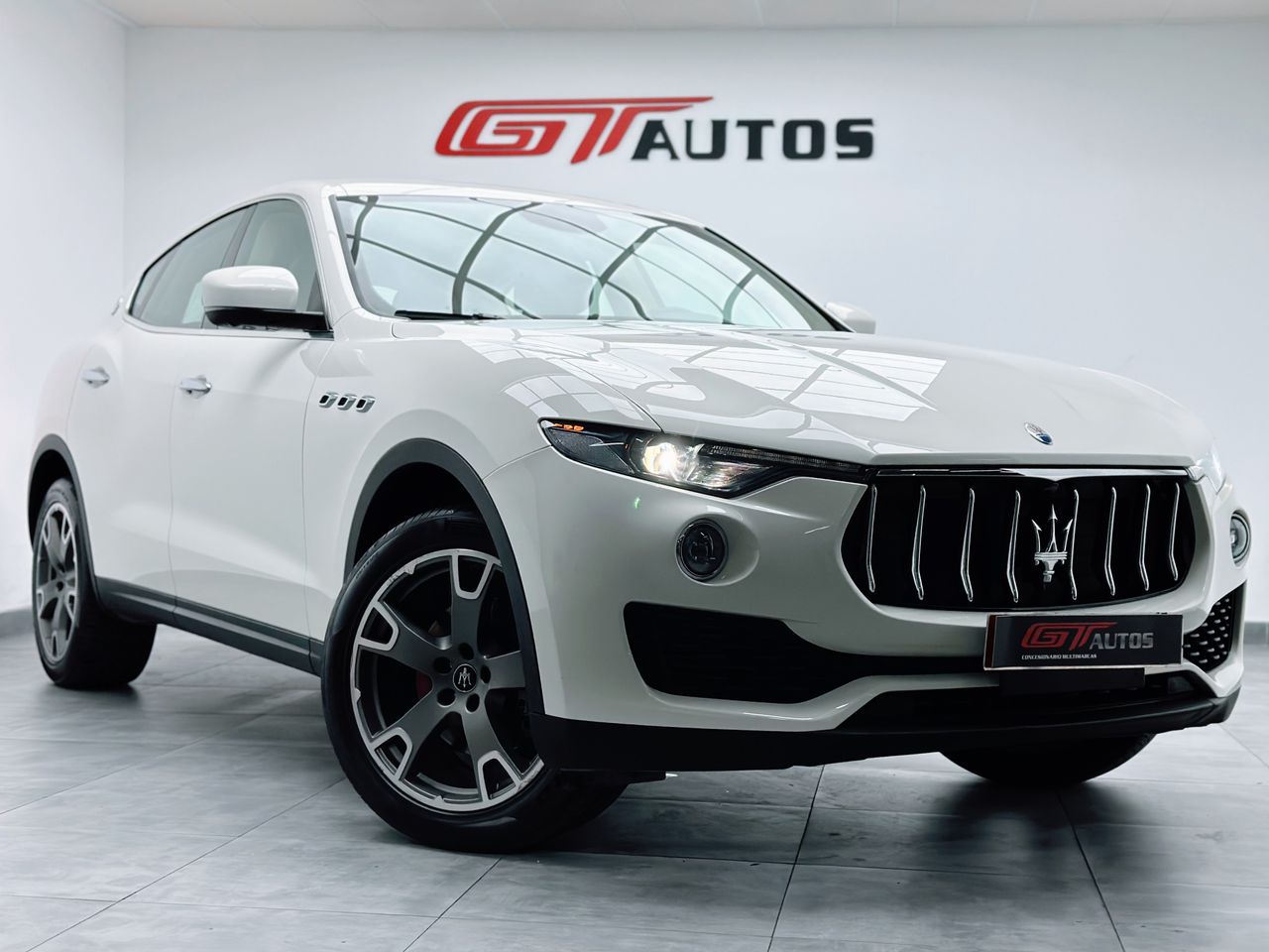 Foto Maserati Levante 2