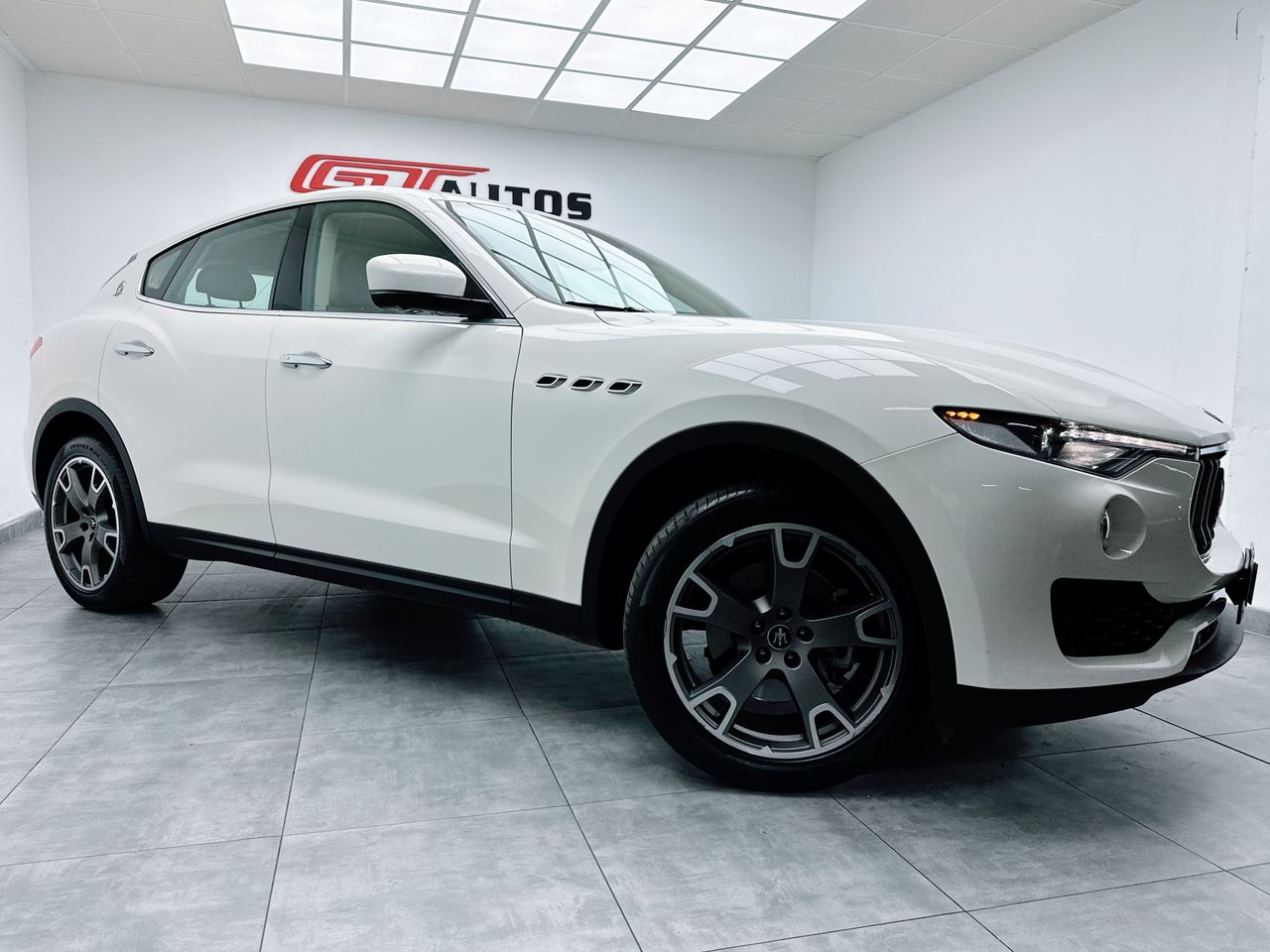 Foto Maserati Levante 29