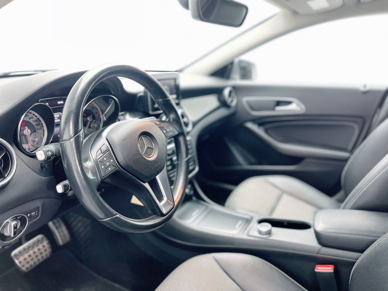 Foto Mercedes-Benz Clase CLA 7