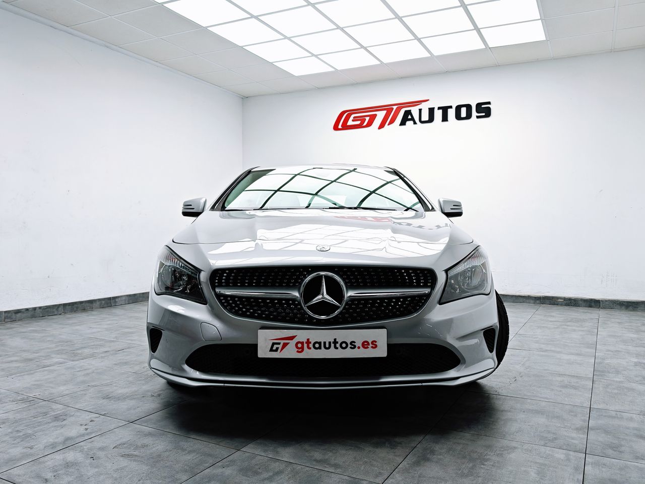 Foto Mercedes-Benz Clase CLA 15