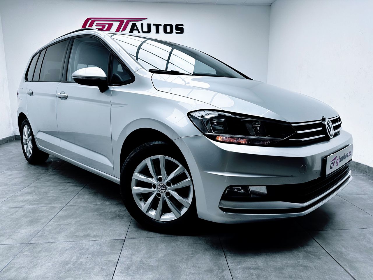 Foto Volkswagen Touran 1