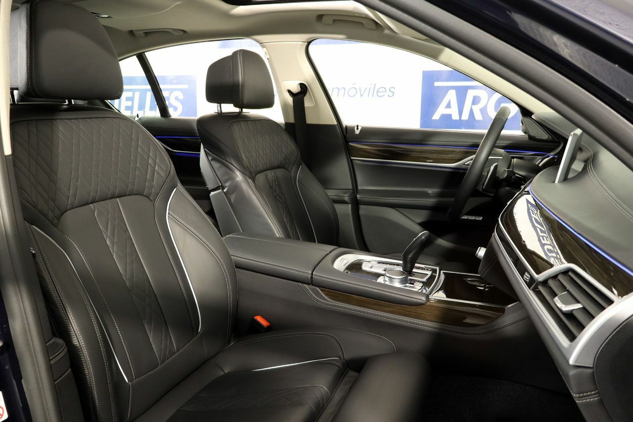 Foto BMW Serie 7 8