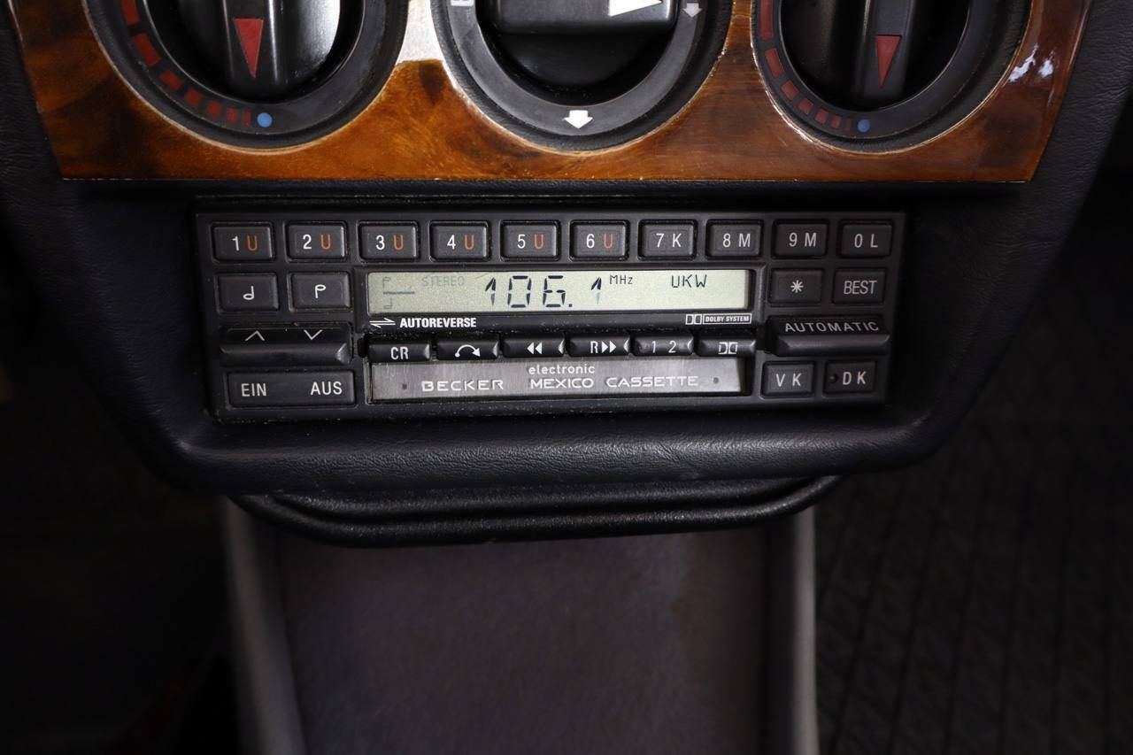 Foto Mercedes-Benz 190 18