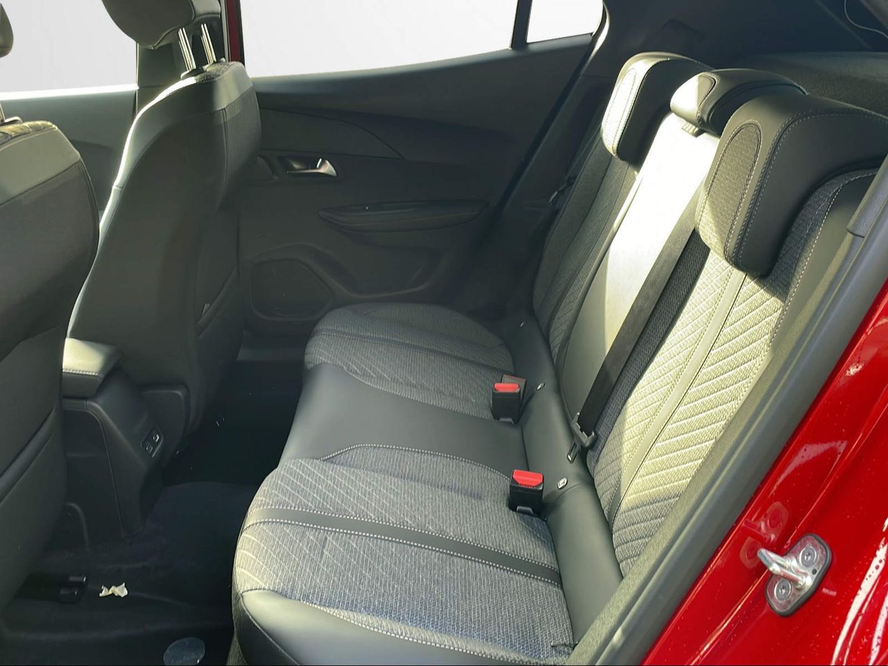 Foto Peugeot 2008 14