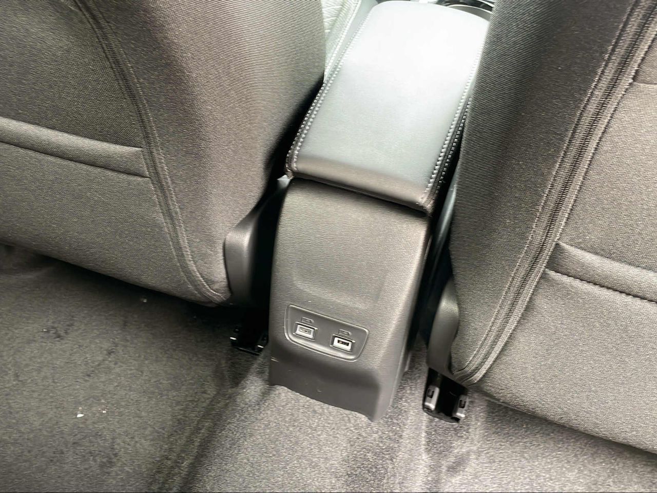 Foto Peugeot 2008 13