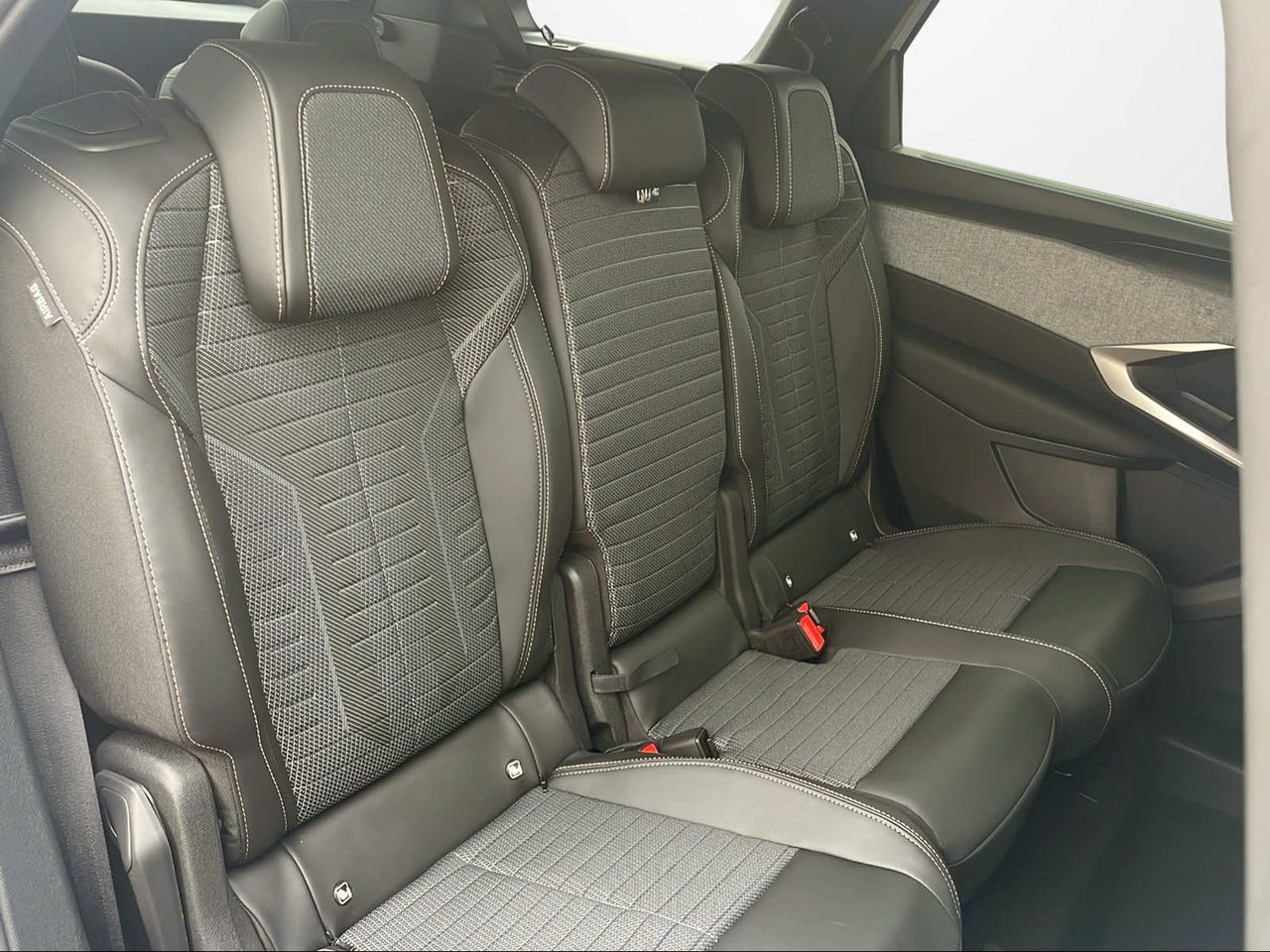 Foto Peugeot 5008 15