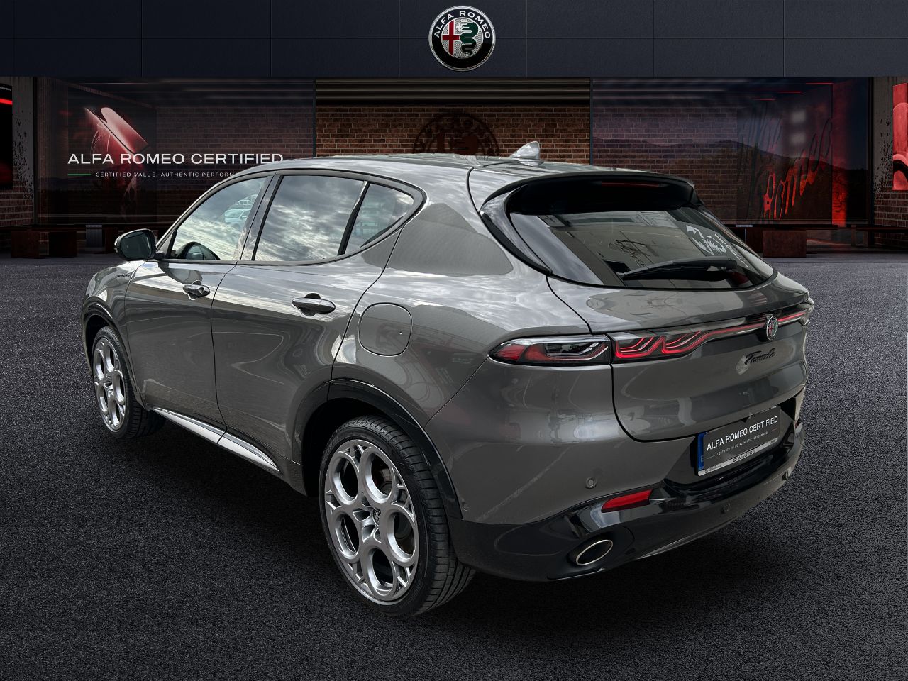 Foto Alfa Romeo Tonale 7