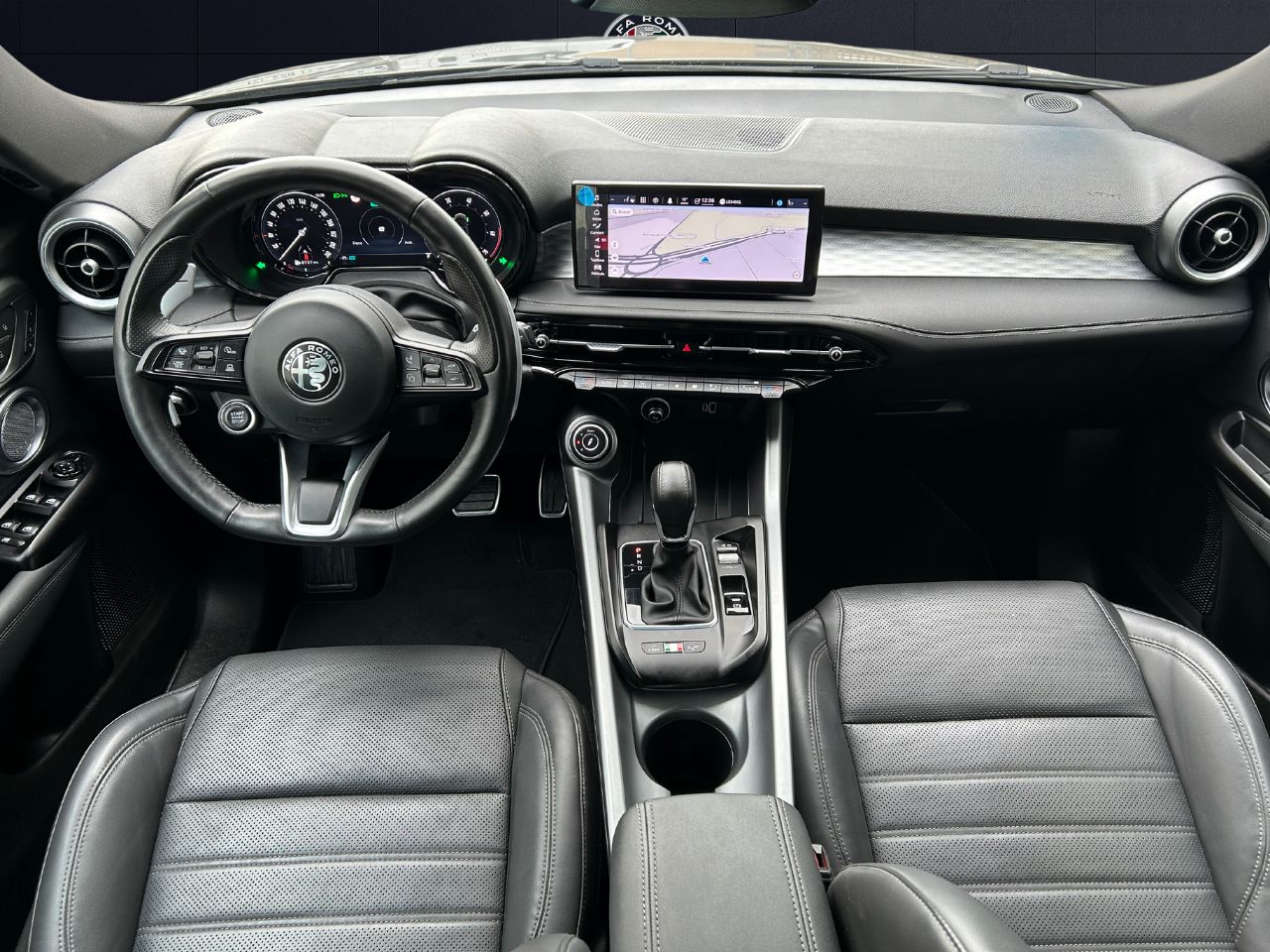 Foto Alfa Romeo Tonale 8