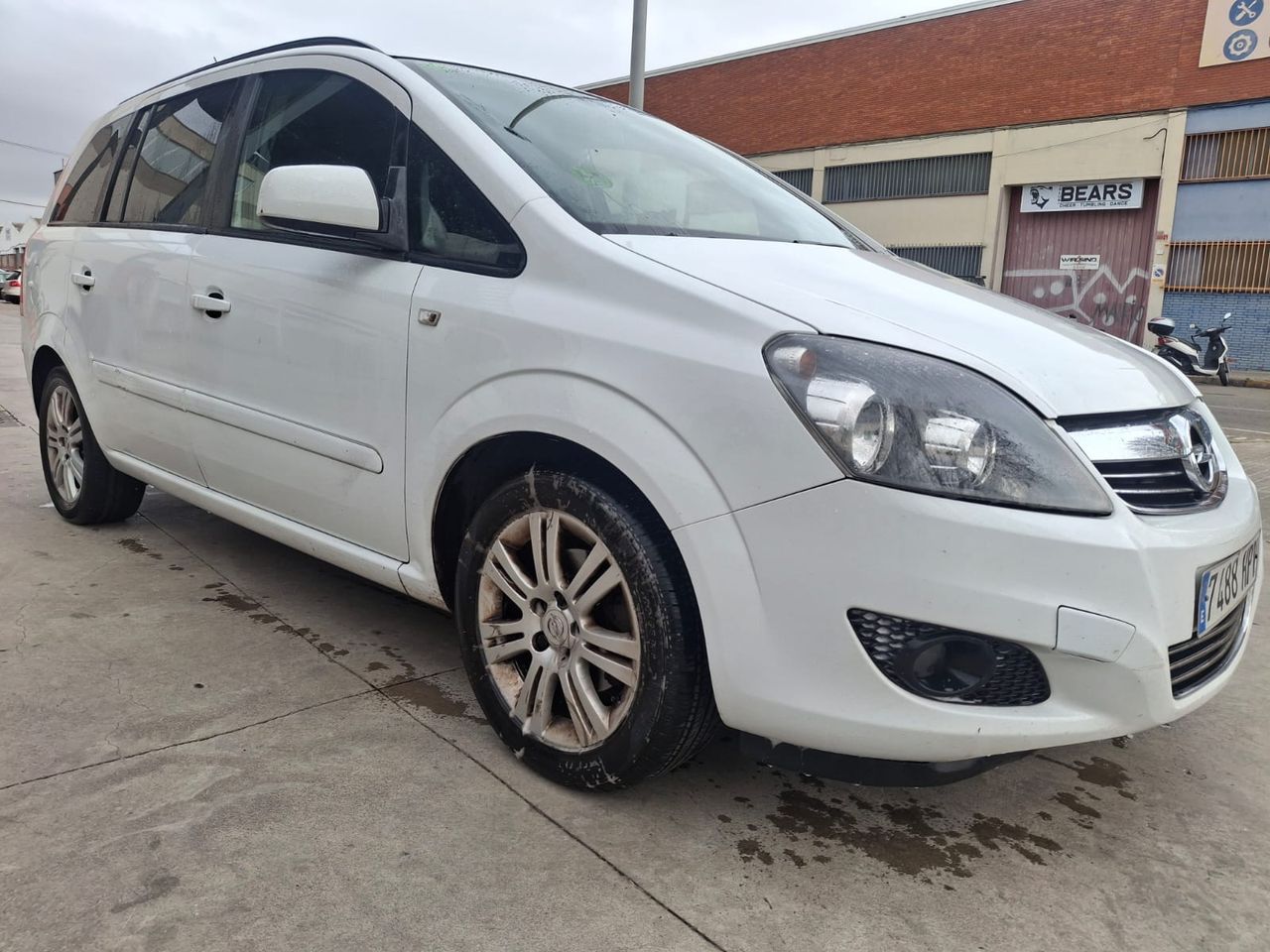 Foto Opel Zafira 1
