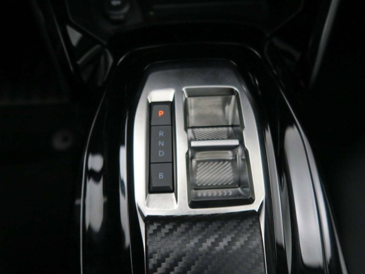 Foto Peugeot 208 13