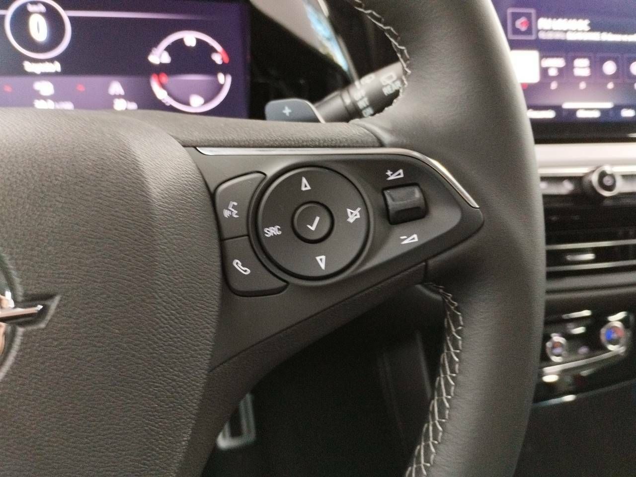 Foto Opel Grandland X 16