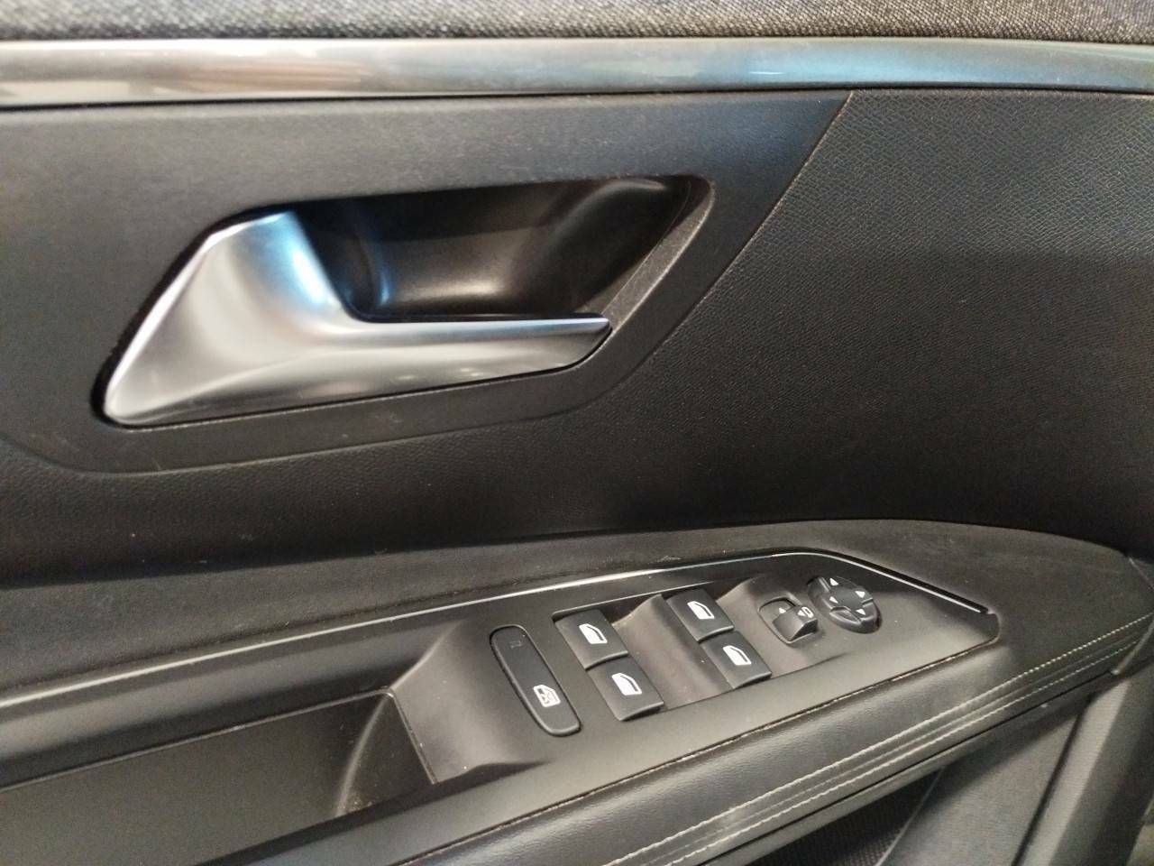 Foto Peugeot 3008 15